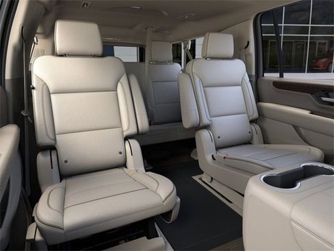 New 2026 GMC Yukon XL Denali w/ Sun & Power Step Package image 17