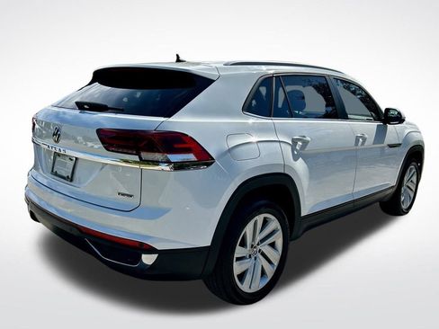 Certified 2022 Volkswagen Atlas Cross Sport SE image 6