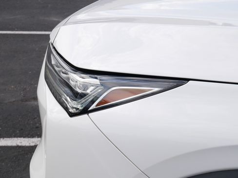 Used 2022 Acura MDX SH-AWD w/ Advance Package image 16