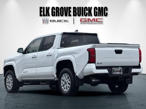 Used 2025 Toyota Tacoma SR5 image 6