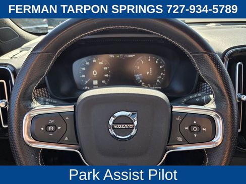 Certified 2021 Volvo XC40 T5 R-Design w/ Advanced Package image 30