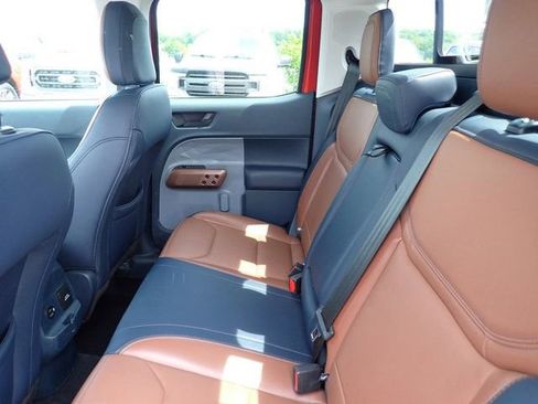 Used 2023 Ford Maverick Lariat w/ Lariat Luxury Package AWD/4WD image 12