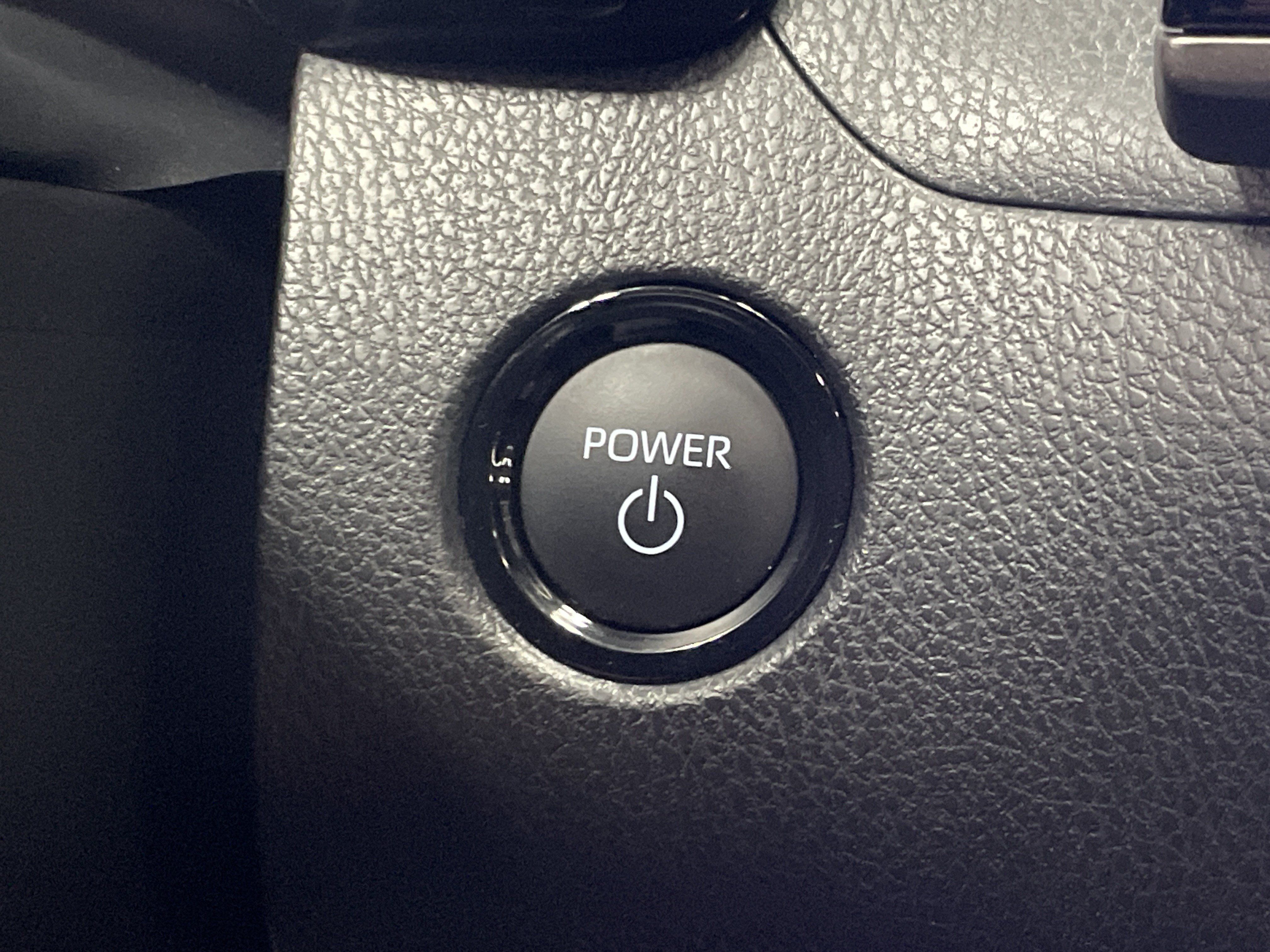 Used 2026 Toyota Camry SE FWD image 27