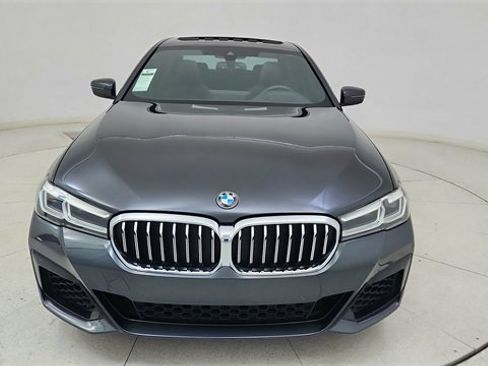 Used 2022 BMW 540i xDrive w/ Executive Package image 2