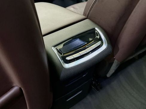 Used 2022 Cadillac XT6 Premium Luxury w/ Technology Package image 28