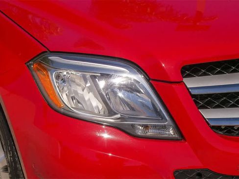 Used 2014 Mercedes-Benz GLK 350 4MATIC image 4