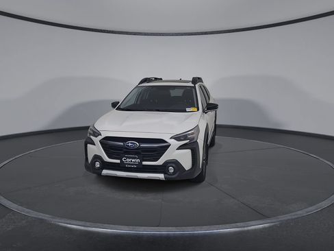 Used 2025 Subaru Outback Limited AWD/4WD image 4