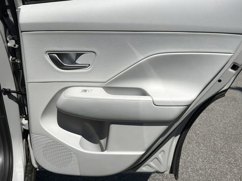 New 2026 Hyundai Kona Limited FWD image 22