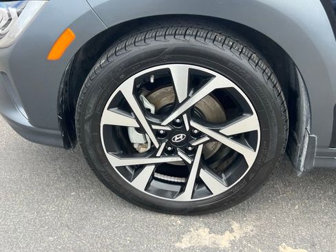 Used 2023 Hyundai Kona Limited AWD/4WD image 14