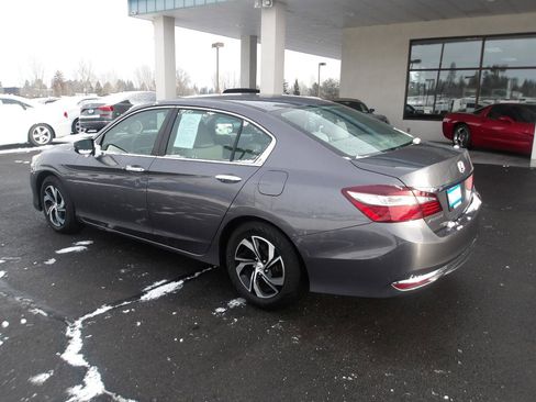 Used 2017 Honda Accord LX image 3
