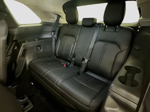 Used 2024 MAZDA CX-90 Plug-In Hybrid w/ Preferred AWD/4WD image 31