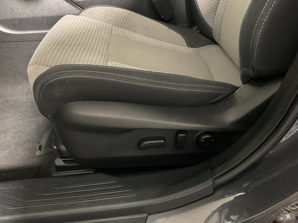 Used 2023 Subaru Outback Premium AWD/4WD image 21