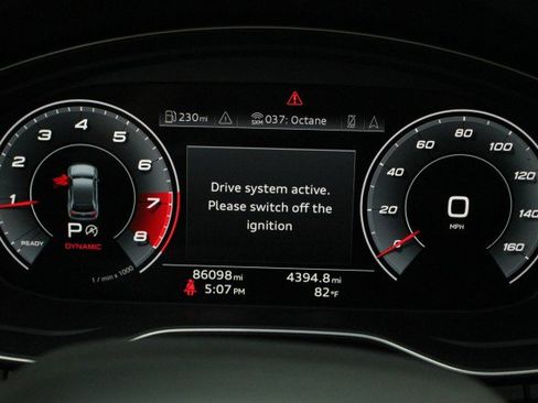 Used 2021 Audi Q5 Premium Plus image 12