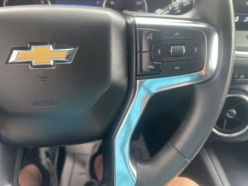 Used 2025 Chevrolet Blazer LT FWD image 24