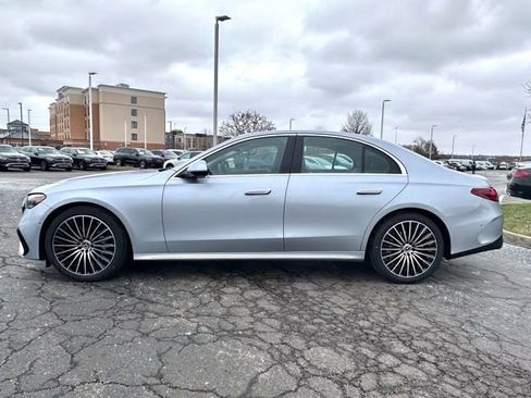 New 2026 Mercedes-Benz E 350 4MATIC Sedan image 6