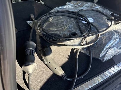 Certified 2024 Volvo XC90 T8 Plus image 16