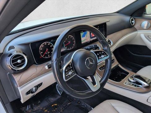 Used 2020 Mercedes-Benz E 350 Sedan image 10