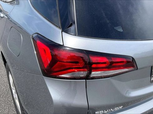 Used 2024 Chevrolet Equinox LT AWD/4WD image 30