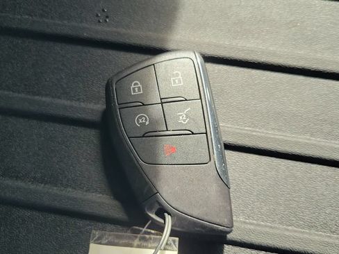 Used 2025 Buick Enclave Preferred FWD image 24