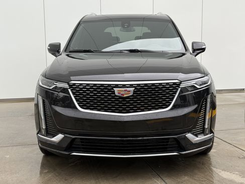 Certified 2024 Cadillac XT6 Luxury w/ LPO, Floor Liner Package AWD/4WD image 3