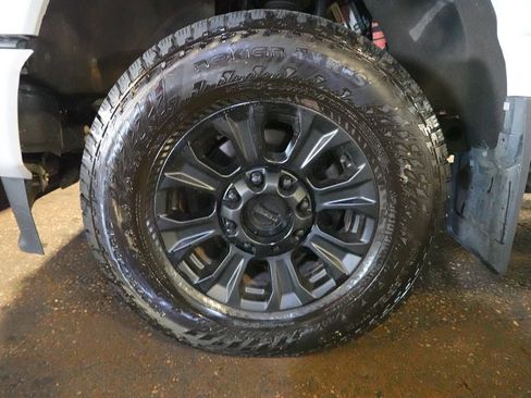 Used 2025 Ford F250 Lariat w/ Lariat Ultimate Package AWD/4WD image 35