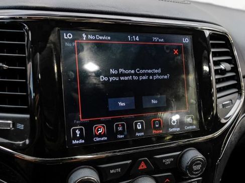 Used 2020 Jeep Grand Cherokee High Altitude AWD/4WD image 30
