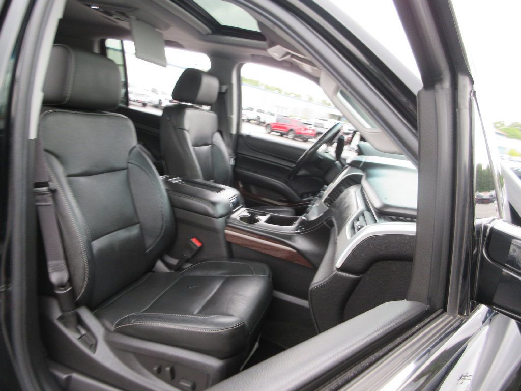Used 2016 GMC Yukon XL SLT w/ Open Road Package AWD/4WD image 27