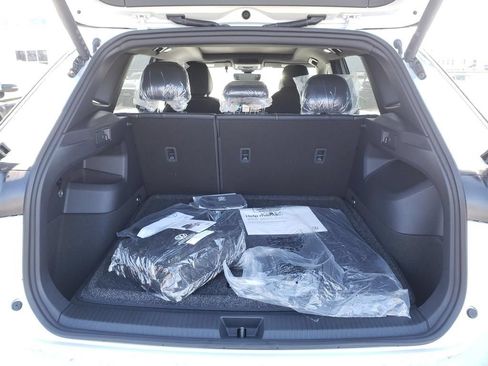 New 2026 Volkswagen Tiguan SE R-Line AWD/4WD image 5