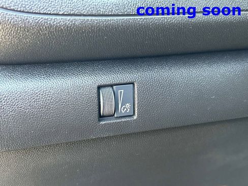 Used 2023 Chevrolet Colorado W/T image 19