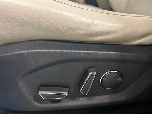 Used 2018 Ford Edge Titanium w/ Equipment Group 301A image 11