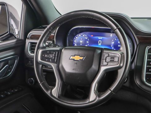 Used 2023 Chevrolet Suburban LT image 13