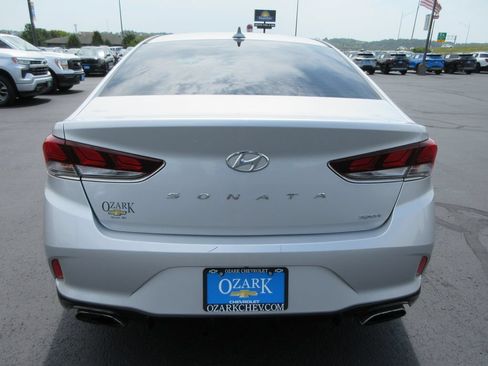 Used 2018 Hyundai Sonata Sport FWD image 4