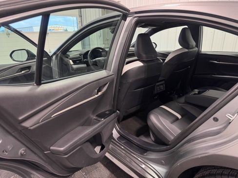 Used 2025 Toyota Camry SE image 12