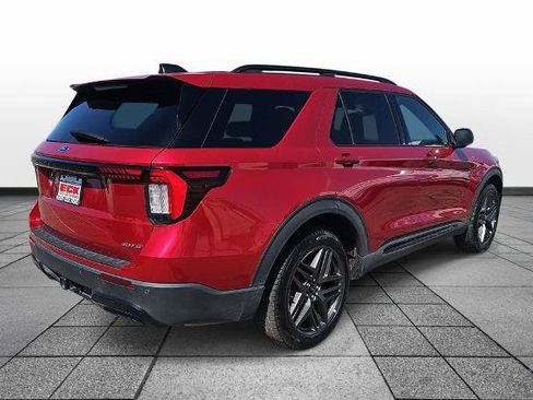 Certified 2025 Ford Explorer ST-Line w/ ST-Line Street Pack AWD/4WD image 5
