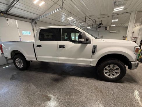 Used 2021 Ford F350 XLT AWD/4WD image 4