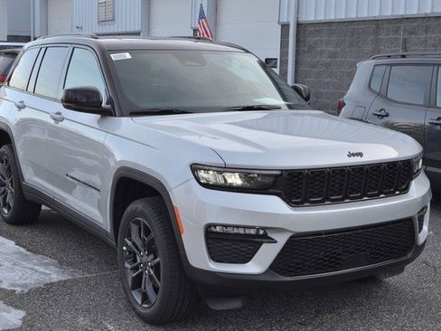 New 2025 Jeep Grand Cherokee Limited image 2