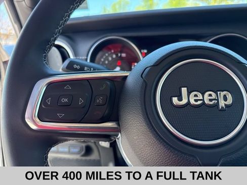 Used 2023 Jeep Wrangler Unlimited Sahara AWD/4WD image 40