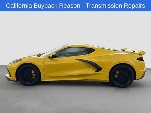 Used 2025 Chevrolet Corvette Stingray Preferred Cpe w/ Z51 Performance Package RWD image 3
