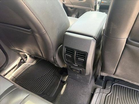 Used 2017 Ford Escape Titanium FWD image 23