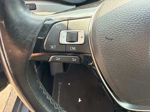Used 2019 Volkswagen Passat 2.0T Wolfsburg FWD image 9