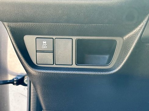Used 2024 Honda HR-V EX-L image 10
