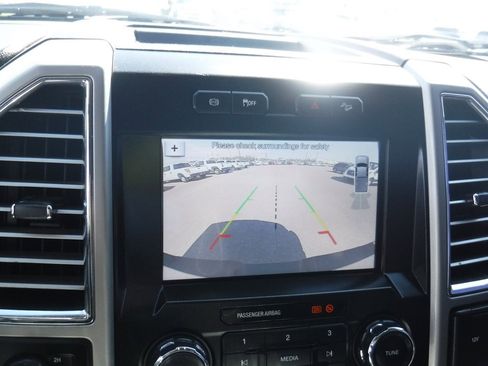 Used 2017 Ford F350 Lariat w/ Chrome Package image 20