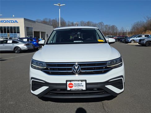 Used 2022 Volkswagen Tiguan SE image 9