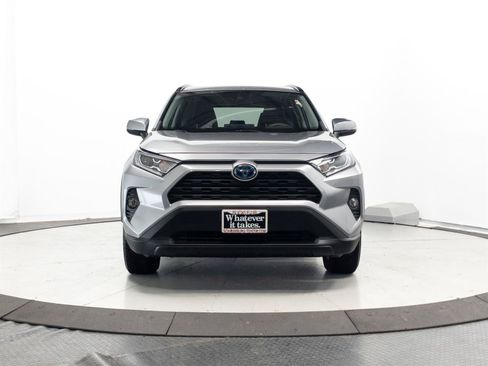 Used 2020 Toyota RAV4 XLE w/ All Weather Liner Package AWD/4WD image 2