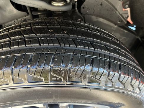 Used 2024 Toyota Tacoma TRD Sport w/ TRD Sport Premium Package image 26