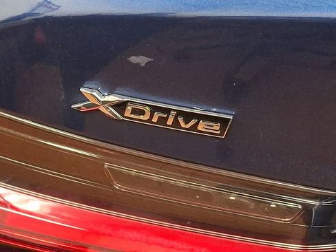 Used 2021 BMW 330i xDrive Sedan w/ Convenience Package image 28