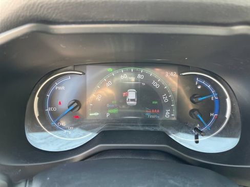 Used 2023 Toyota RAV4 XLE w/ XLE Grade Weather Package AWD/4WD image 31
