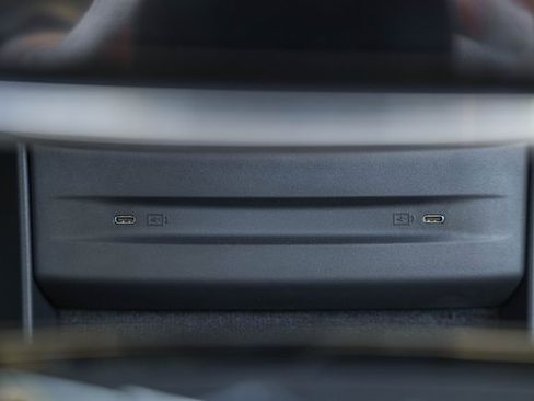 New 2026 Volvo EX90 Ultra image 23