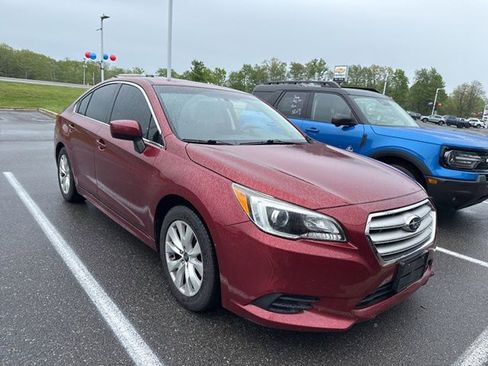 Used 2016 Subaru Legacy 2.5i Premium AWD/4WD image 3