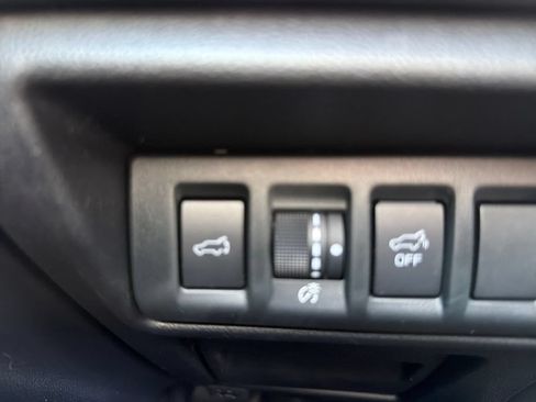 Used 2021 Subaru Outback Premium AWD/4WD image 47